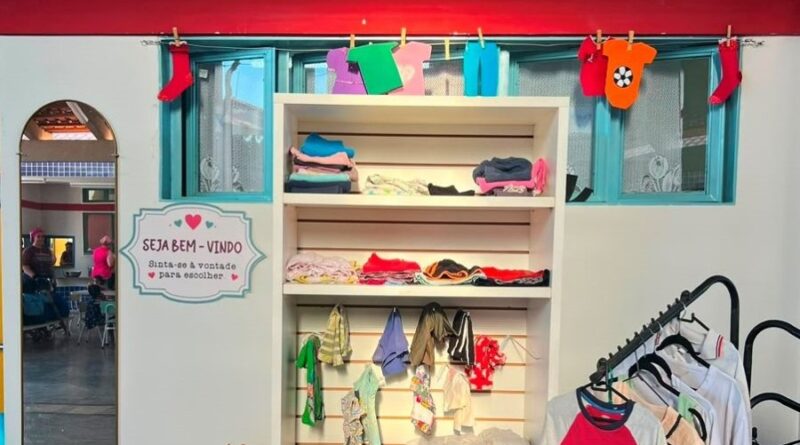 Emei transforma campanha do agasalho em Boutique Solidária